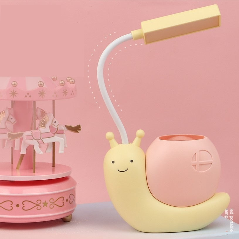 Cute Snail USB Desk Lamp with Pen Holder for Reading